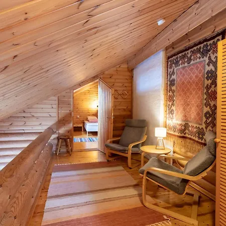 펠 센터 킬로파 호텔리 닐란파 2*