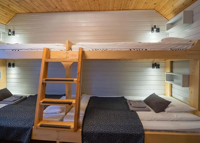 Fell Centre Kiilopaeae, Niilanpaeae Отель Саариселькя