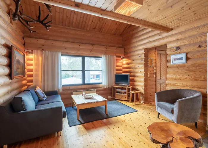 フェル センター キーロパー, ホテリ ニーランパー 2*