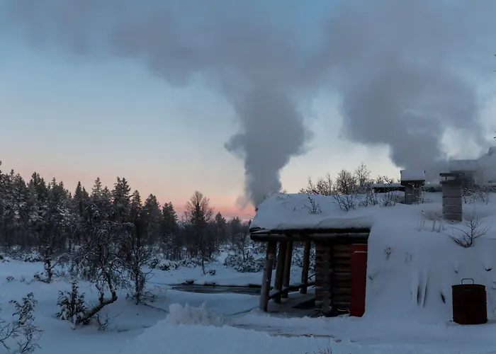 フェル センター キーロパー, ホテリ ニーランパー 2*